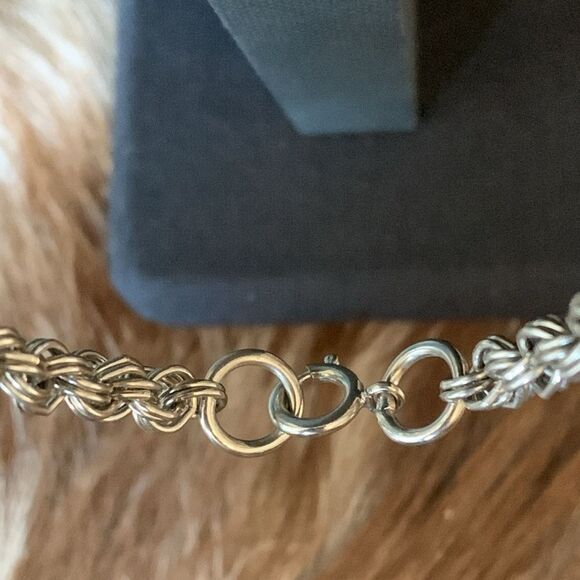 1970’s Vintage Dual Link Silver Tone Zodiac Cancer Crab Necklace - Picture 9 of 9